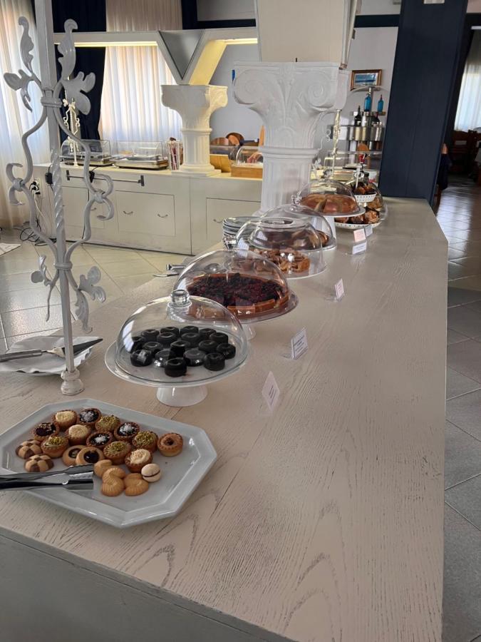 G&D Hotel Deanna Pool&Brunch Milano Marittima Extérieur photo