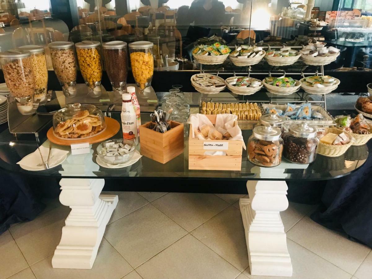 G&D Hotel Deanna Pool&Brunch Milano Marittima Extérieur photo